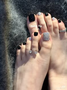 Toes Nails Ideas, Toe Nail Designs For Summer, Toe Nails Designs, Nail Colors For Summer, Toe Nail Colors, Glitter Toe Nails, Nail Designs For Summer, Toes Nails, Feet Nail Design