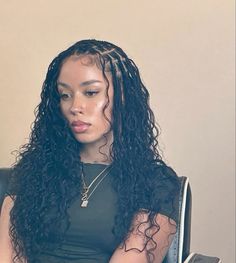 Classy medium length boho braids Small Boho Twists, Women Cornrows, Twisted Hair, Goddess Braids Hairstyles, Braided Styles, Box Braids Hairstyles For Black Women, Braids Hairstyles Pictures, Birthday Hair, Cute Box Braids Hairstyles