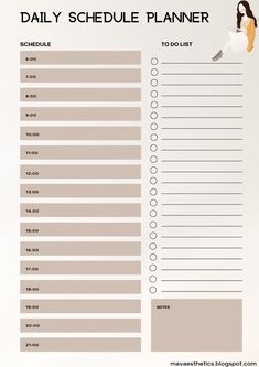 the daily schedule planner is shown with pencils