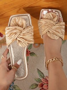 Free Returns ✓ Free Shipping✓. Women Flat Sandals Green Slippers Fashion Comfortable Slides Lady Flip Flops Large Size Bow Tie Flat Sandals Resort Casual Elegant Simple Sandals- Women Flat Sandals at SHEIN. Women Flat Sandals, Summer Sandals Flat, Flat Slipper, Color Champagne, Stylish Sandals, Strappy Wedges, Gold Sandals, Comfortable Flats, Champagne Color