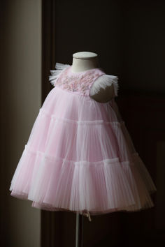 Baby Dior Dress, Dior Couture Dresses, Cordelia De Castellane, Dior Kids, Kids Party Wear, Baby Dior, Kids Frocks Design