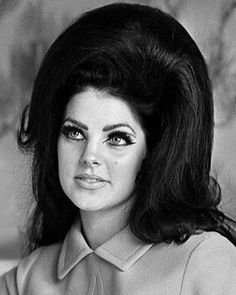 Priscilla Presley Hair, 1960s Makeup, 1960s Hair, 60s Hair, Beehive Hair, 70s Hair, Elvis And Priscilla, Hair Help, Priscilla Presley