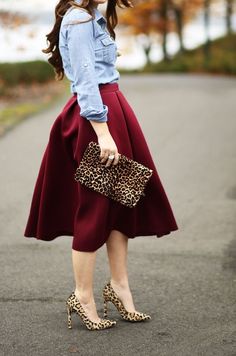 @MyPinwork Cover Picture, Gaun Fashion, Red Skirt, Elegante Casual, Modest Fashion Outfits, Style Mistakes, Skirts Midi