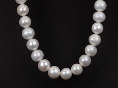 "♥  This is a beautiful 9-10mm classic pearl necklace with 14k yellow gold filled finish ♥  Material: Natural 9-10mm classic white pearls ♥  A- Necklace length measures 16\" plus 2.5\" gold filled extension chain ♥  B- Necklace length measures 14\" plus 2.5\" gold filled extension chain ♥  C- Necklace length measures 16\" plus 2.5\" gold filled extension chain ♥  D- Necklace length measures 16\" plus 2.5\" gold filled extension chain ♥  Free shipping in the US.  ♥  This is an in-stock item and r Classic Pearl Necklace With Round Beads, Classic Pearl Necklace With Round Beads As Gift, Classic Pearl Necklace As A Gift, Classic Pearl Necklace Gift, Classic Single Strand Pearl Necklace Gift, Classic Single Strand Pearl Necklace As Gift, Classic Pearl Necklace With Round Beads For Anniversary, Classic Akoya Pearl Necklace As Gift, Classic Pearl Necklace For Anniversary With High Luster