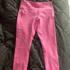 Brand New Pink Moisture-wicking Gym Pants, Pink Moisture-wicking Leggings For Athleisure, Casual Pink Moisture-wicking Leggings, Pink 4-way Stretch Leggings, Pink Breathable Micro-elastic Leggings, Pink Nike, Nike Leggings, Pink Nikes, Nike Pink