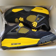 Air Jordan 4 Retro Grade School. Black/White-Tour Yellow. Size 6.5y. Brand New, Never Worn And Comes With Box. Jordan 4 Thunder, Fire Shoes, Shoes For School, Nike Fashion Shoes, Jordan 4s, Pretty Shoes Sneakers