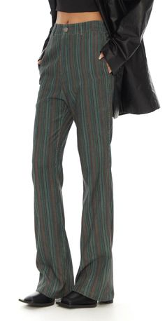 Add a unique, vintage look to any outfit with these Retro Stripe Straight Fit Pants. The classic stripe pattern will make any look effortlessly stylish. Crafted with two front pockets, you can add your small essentials with ease. Have fun styling these pants and get ready to turn heads!
Gender: WomenMaterial: Polyester 68%, Cotton 30% Spandex 2%Pants Length: Ankle-LengthWaist Type: High Waist Vintage Striped Pants, Vintage Army Pants, Striped Jeans Outfit, Vertical Striped Pants, Striped Pants Outfit, Vintage Clothing Styles, Pin Stripe Pants, Textured Pants, Unique Pants