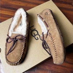 Size 5 Women Brown Ugg Moccasins, New Without Box! Uggs Moccasins, Ugg Shoes, Womens Uggs, Moccasins, Women Shoes, Women Shopping