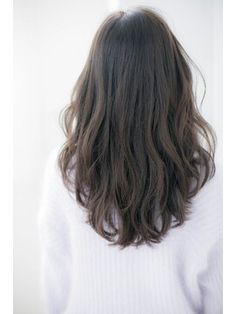 Medium Length Hair With Layers Thick Straight, Medium Length V Haircut With Layers, Shoulder Length U Shaped Haircut, Round Layers Medium Hair, Medium Length Haircut For Wavy Hair Oval Face, Haircut For Middle Hair, Medium One Length Haircut, V Haircut For Medium Hair, Middle Length Hair Styles