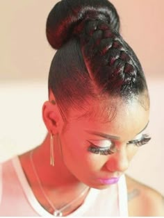 Three Ponytail Hairstyle Black Women, Bun And Ponytail Hairstyles, Updo For Extensions, Afro Bun Hairstyles, Updo Ponytails, Hair Bun Design, Afro Hair Bun, Afro Bun, Bun Design