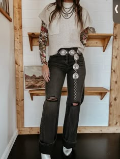 Ariat Trouser Jeans Outfit, Nfr 2024 Outfits, Western Outfit Plus Size, Midsize Western Fashion, Cold Nashville Outfits, Nashville Glam Outfit, Western Plus Size Outfits, Western Church Outfits Women