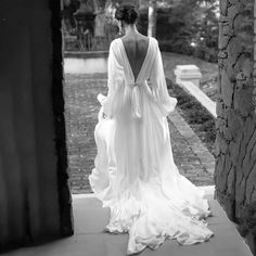 Girlwedding V Neck Long Puff Sleeves Bobo Wedding Dress 2024 A Line Backless High Slit Sweep Train Simple Chiffon Bridal Gown White-2 Bobo Wedding Dress, Wedding Dress With Puff Sleeves, Puff Sleeve Wedding Dress, Dress With Puff Sleeves, Exquisite Gowns, Bohemian Bridal, V Neck Wedding Dress, Timeless Dress, Sleeve Wedding Dress