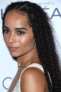 Zoe Kravitz Braids, Braids Large, Zoe Kravitz Style, Ysl Beauty, Zoe Kravitz, Hair Laid, Beauty Makeup Tips, Celebrity Hairstyles