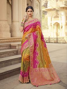 Zari Saree, Wedding Sarees Online, Banarasi Silk Saree, Indian Bridal Fashion, Party Kleidung, Art Silk Sarees, Ladies Gown, Embroidered Wedding, Silk Sarees Online