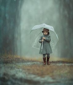 Rainy Photoshoot, Magical Life, When It Rains, Sumi E, Fall Family, Fall Photos