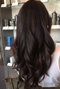 Hair Color Chocolate, 50 Hair, Hair Color Light Brown, Caramel Highlights, Dark Brown Hair Color, Color Chocolate