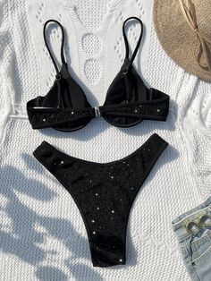 Get ready to make a statement with this cool and trendy sequin swimsuit. The cut-out and rhinestone details add a touch of glamour, while the push-up feature enhances your curves. Made with high-quality polyester, this beach suit set features a pushup bra and high-waist thong. Don't miss out on this stylish and stunning bikini set for women! 2 Piece Swimwear, Mermaid Swimsuit, Beach Bathing Suits, Swimsuit Women, Black Swimwear, Bra Styles, Women Swimsuits, Womens Swimwear, Push Up