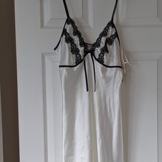 Nwt Linea Donatella White With Black Trim Satin Chemise Nightie W/Ruffled Hem Night Dress Aesthetic, Silk Night Dress, Holiday Lingerie, White With Black Trim, Satin Chemise, White Babydoll, Nightgown Sets, White Slip Dress, Lace Bride