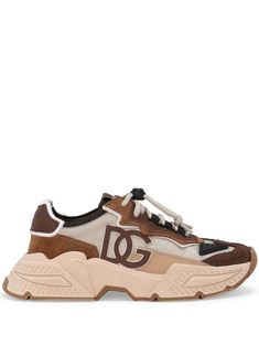 brown calf leather panelled design logo patch to the side logo-print tongue round toe front lace-up fastening French terry lining branded leather insole chunky rubber sole Leather Platform Sneakers With Logo Detail And Round Toe, Luxury Chunky Sneakers With Contrast Sole, Designer Brown Sneakers With Round Toe, Leather Platform Sneakers With Logo For Streetwear, Luxury Leather Chunky Sneakers With Contrast Sole, Calf Leather Sneakers With Logo And Round Toe, Sporty Custom Leather Sneakers With Logo Print, Sporty Calf Leather Sneakers With Laces, Luxury Logo Print Sneakers For Sports