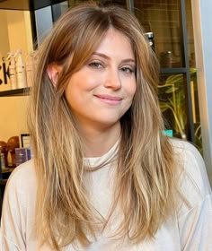 French Hairstyles Long, French Girl Hairstyles, Hair Ideas Long Hair, French Haircuts, French Haircut, French Girl Hair, Hair Ideas Long, Low Maintenance Hair, Effortless Hairstyles