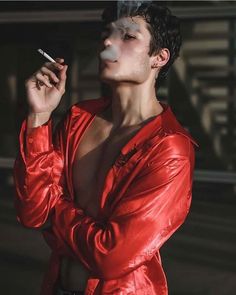 Red Shirt Men, Brazilian Male Model, Red Hair Men, Satin Shirts, 90s Fashion Men, Satin Shirt Dress, Silky Shirt, Men Photoshoot, Mens Editorial