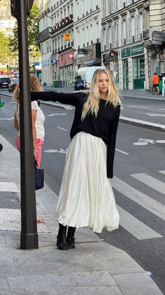 White Skirt Outfits, Casual Chic Outfits, Looks Pinterest, Rock Outfit, White Skirt, Mode Inspo, 가을 패션, Casual Style Outfits, Looks Style