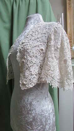 Fitted Capelet With Cape Sleeves For Wedding, Elegant Shawl Capelet For Weddings, Elegant Wedding Capelet Shawl, Elegant Wedding Shawl Capelet, Vintage Fitted Shawl For Wedding, Fitted Vintage Shawl For Wedding, Victorian Lace For Wedding, Elegant Fitted Lace Shawl, Fitted Shawl For Mother Of The Bride