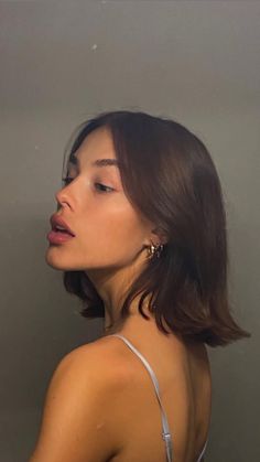 College Makeup, Haircut 2024, Luxy Hair, Short Brown Hair, Aesthetic Life, Short Straight Hair, Haircuts Straight Hair, Short Hair Haircuts, Cut My Hair