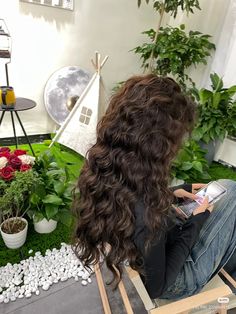 Perm Hair Aesthetic, Big Frizzy Curly Hair, Wavy Hair With Volume, Long Naturally Wavy Hair, Perm Hairstyles For Women, Long Curly Hair Aesthetic, Long Wavy Hair Styles, Long Permed Hair, Medium Length Curly Hair With Layers