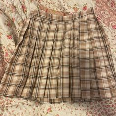 Super Cute, Washed Never Worn Cream Mini Skirt, Cream Skirt, Pleated Mini Skirt, Cali, Mini Skirt, Womens Bottoms, Womens Skirt, Mini Skirts, Super Cute