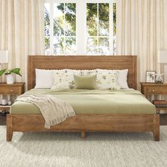 This platform bed is crafted from solid wood, meticulously polished to create a smooth and delicate surface, providing a comfortable touch. With its flat panel design, the lines are clear, saving space and making it easy to clean, enhancing the spacious and bright feel of the bedroom. Solid wood platform beds not only have an attractive appearance but also emphasize practicality. The sturdy bed structure ensures strong load-bearing capacity, ensuring long-term use without deformation. The thick King Size Bed Master Bedrooms Wood, Bedroom Bedframe Inspirations, Bedroom Sets King Size, Beach Bed Frame, Wood Theme Bedroom, Cali King Bed Frame, Platform For Bed, Simple Wood Bed Frame, Light Wood Bedroom