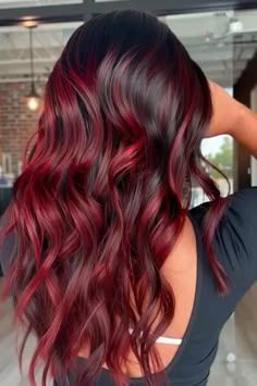 45 Sizzling Hot Red Highlights Ideas for Black Hair - Flo's Blog Black Hair With Red Highlights Long, Red Highlights Black Hair, Black Red Highlights, Cool Tone Red Hair, Cute Red Hairstyles, Quince Hair Ideas, Halo Hair Colors, Hair For Christmas, Black Hair With Red