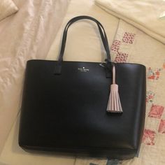 Brand New With Tag Kate Spade Black Party Bag, Kate Spade Black Spring Bag, Kate Spade Black Bag For Daily Use, Kate Spade On-the-go Tote Shoulder Bag, Kate Spade Bag Black, Kate Spade Black Shoulder Bag For On-the-go, Pink Tassel, Black Bag, Kate Spade Bag