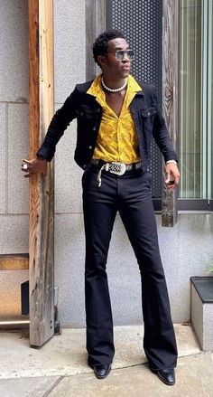 Casino Outfits For Men, 70s Mod Fashion Men, 70s Party Men, Ugly Mens Fashion, 60s Performance Outfits, Disco Male Outfit, Men’s 70s Style Outfit, Disco Aesthetic Outfit Men, Men Fashion 70s Style