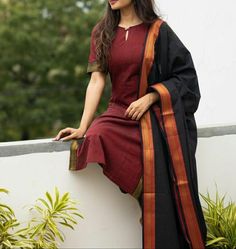 Khan Kurti Designs Marathi, Pattu Kurti Designs Latest, Kurti Stitching Ideas, Lining Kurti, Kurti Designs Latest