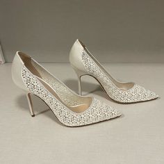 Classic Bbla Pumps. Decorative Embroidered Lace With A Mesh Backing. Pointed Toe, Leather Sole. Size 39,5. New. Never Been Worn. Original Box And Dust Bags Are Included. Manolo Blahnik White, Blahnik Shoes, Manolo Blahnik Shoes, Stiletto Pumps, Embroidered Lace, Manolo Blahnik, Shoes Women Heels, Original Box, Dust Bag