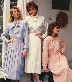 Proper Attire, 1980's Fashion, Vintage Suits, Pleated Skirts, Motif Vintage, Vestidos Vintage, Moda Vintage, Classic Outfits