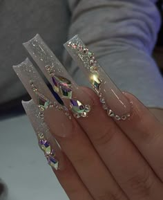 Scarlett Core, Short Nails Nail Art, Nails Art Simple, Nail Art 2022, Ongles Bling Bling, Nail Designs Bling, Quince Nails, Quinceanera Nails, Nail Art For Short Nails