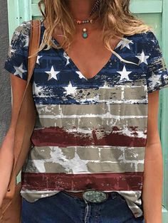 Women's US Flag Top American Flag Print Short Sleeve V-Neck T-Shirt Red White Blue Outfit, American Flag Clothes, Holiday Tee Shirts, American Flag Tshirt, American Flag Print, Brown Outfit, Spring Outfits Women, Short Sleeve Pullover, Casual Tops For Women