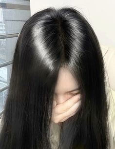 Long Shiny Hair, Lions Gate, Beauty Goals, Long Black Hair, Chuck Norris, Asian Hair, روتين العناية بالبشرة, Silky Hair, 2024 Vision