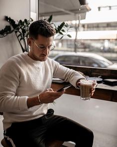 Winter Essentials For Men, Business Man Photography, Lifestyle Posing, Essentials For Men, Men Fashion Photoshoot, Fall Winter Essentials, Mens Photoshoot Poses, Business Photoshoot, Men Photoshoot