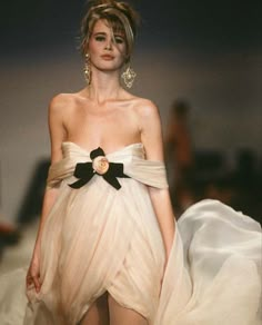 Chanel Spring Summer, 90s Model, Iconic Dresses, Chanel Spring, Alexandre Vauthier