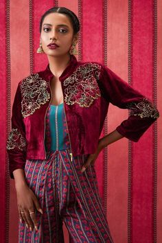 Maroon jacket with floral bead and sequin embroidery. Paired with a teal green floral print jumpsuit. - Aza Fashions Jumpsuit With Jacket, Maroon Jumpsuits, Maroon Jacket, Embroidered Jumpsuit, Floral Print Jumpsuit, Sequin Embroidery, Print Jumpsuit, Jumpsuit Pattern, Beaded Neckline