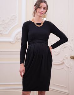 Smart yet soft & so easy to wear, this classic Black Maternity & Nursing Dress by Seraphine is the ultimate maternity LBD. Pleated Skirt Long, Black Pleated Dress, Maternity Nursing Dress, Nightwear Women, Nursing Dress, Maternity Nursing, Black Long Sleeve Dress, Newborn Dresses, Newborn Outfits