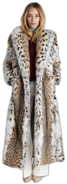 Leopard Print Fur Coat, Sweater Street Style, Evening Coat, Chinchilla Fur, Black Tie Events, Fur Blanket, Black Tie Event, Lynx, Fox Fur