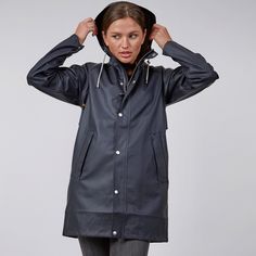 Product Details Probably 'The Best Raincoat Ever' NOTE: Unisex sizing - Sizing is based on mens size and we recommend that ladies size down 1-2 sizes. The Manchester Raincoat. Our signature unisex raincoat is named for one of the wettest places in England and is designed to perform in the harshest of conditions. This beautifully-crafted outerwear staple features 100% waterproof fabric to keep you completely dry and comfortable, even during the most ferocious of storms. Made from 100% waterproof Places In England, British Racing Green, Raincoats For Women, Metal Accessories, Midnight Black, Leather Zipper, Waterproof Fabric, Navy Color, Combed Cotton