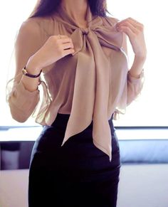 Hair For Office, Formal Tops For Women, Winter Business Outfits, Fashionable Work Outfit, Classy Outfits For Women, Spring Work Outfits, Bon Ton