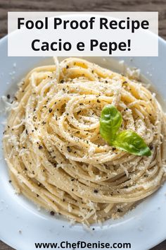 Bowl of Bucatini Cacio e Pepe Rome Food, Italian Pasta, Italian Dishes, Fall Hair Colors, The Taste, Hair Colors