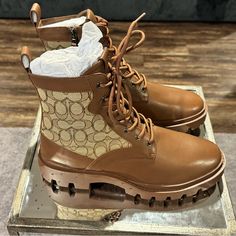 Coach Lace Up Boots With Side Zipper And Signature Jacquard. Outstanding Pair Of Boots 100pct Authentic. Khaki Color. Never Worn Trooper Boots, Boots Aesthetic, Black Leather Chelsea Boots, Coach Boots, Leather Hiking Boots, Mens Hiking Boots, Lug Sole Boots, Fall Boots, Men’s Boots