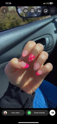 Almond Nails Designs Preppy, Short Acrylic Nail Inspo Summer, Preppy Nails For The Beach, Nails Design Preppy, Cute First Day Of School Nail Ideas, Little Kid Nail Designs Easy, Summer Acrylic Nails Almond Pink, End Of School Nails, Preppy Nail Ideas For Kids